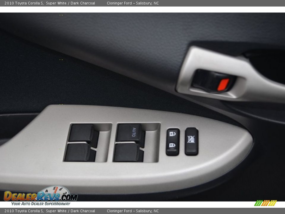 2010 Toyota Corolla S Super White / Dark Charcoal Photo #9
