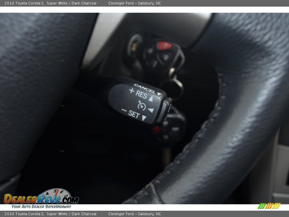 2010 Toyota Corolla S Super White / Dark Charcoal Photo #24