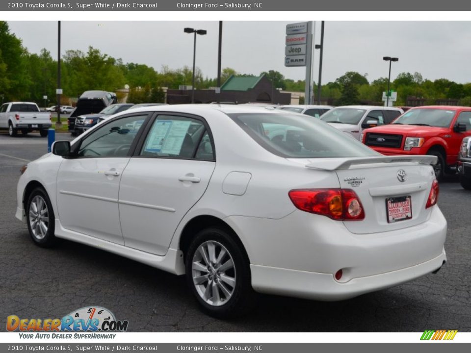 2010 Toyota Corolla S Super White / Dark Charcoal Photo #30