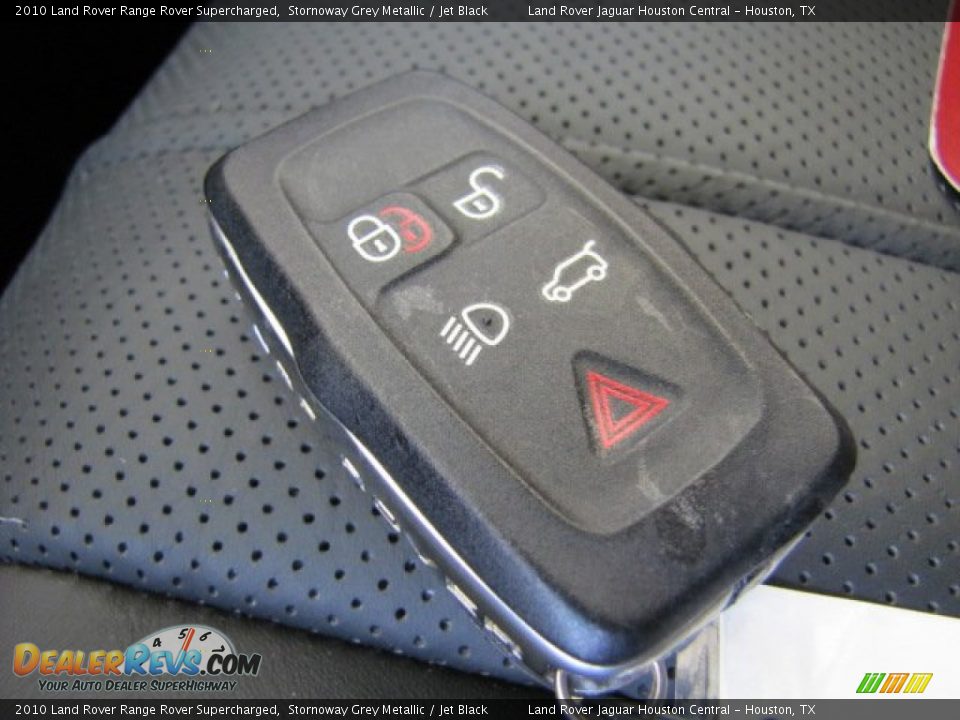 Keys of 2010 Land Rover Range Rover Supercharged Photo #24