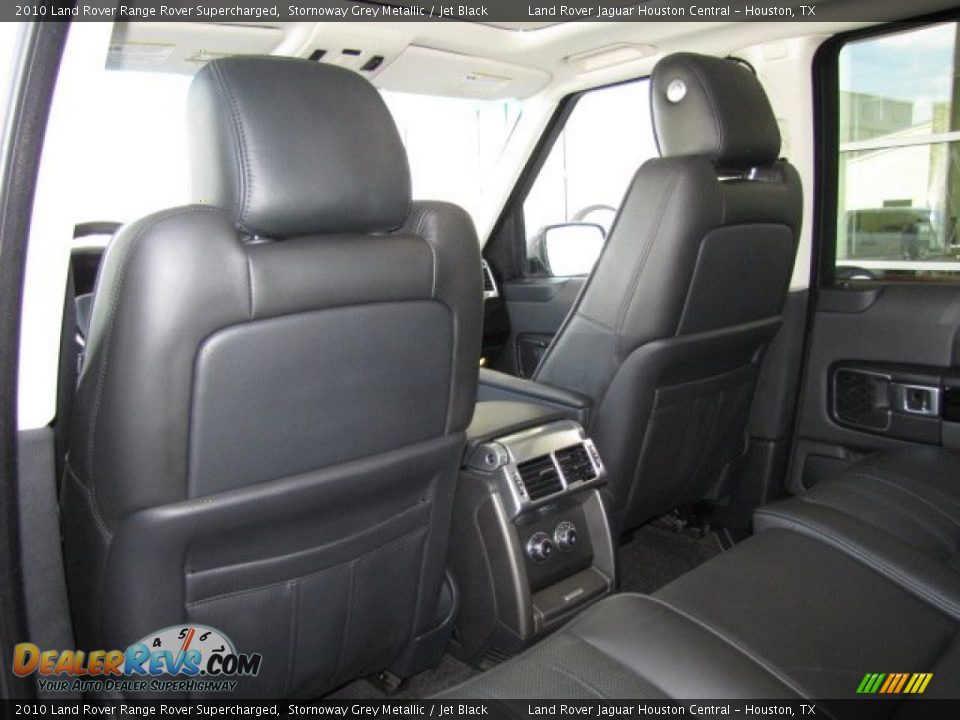 Rear Seat of 2010 Land Rover Range Rover Supercharged Photo #30