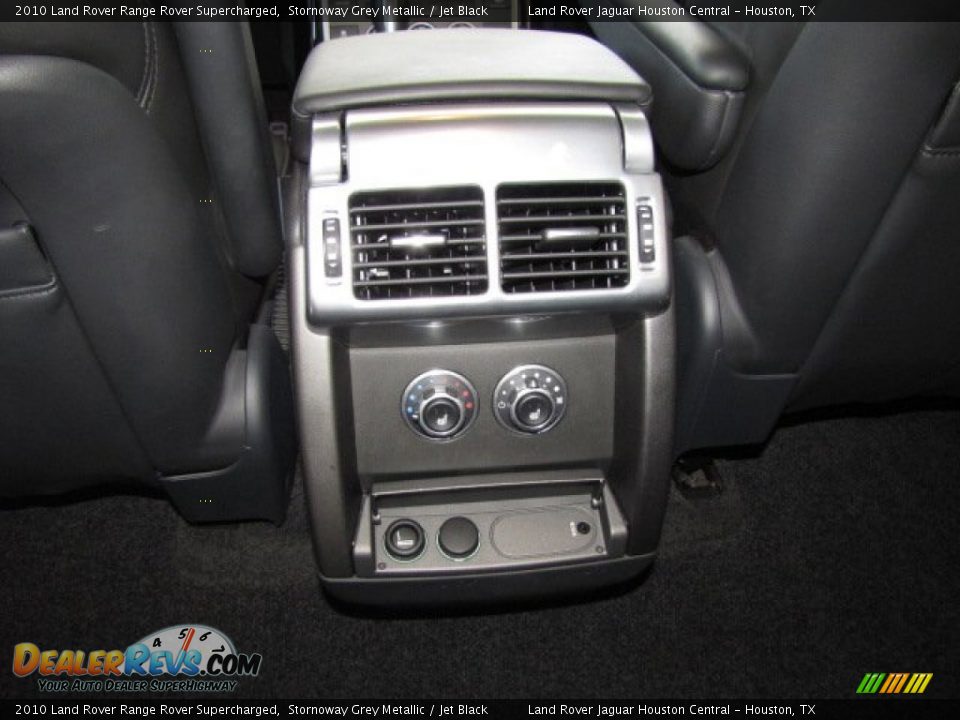 Controls of 2010 Land Rover Range Rover Supercharged Photo #32