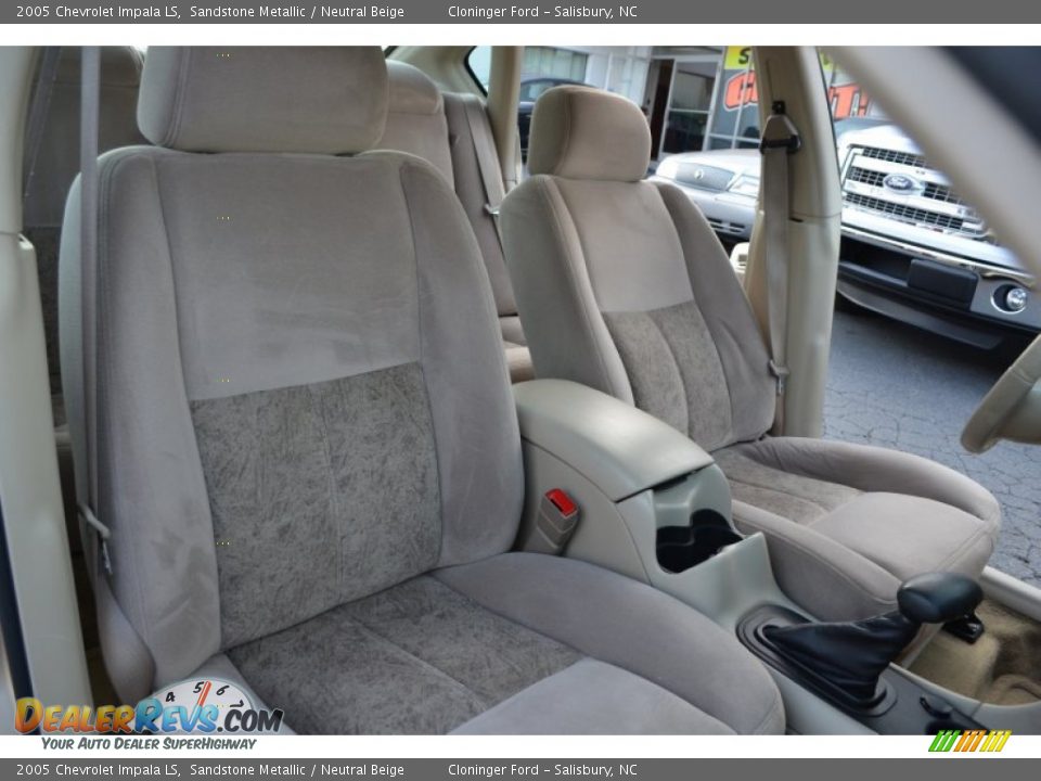 2005 Chevrolet Impala LS Sandstone Metallic / Neutral Beige Photo #18