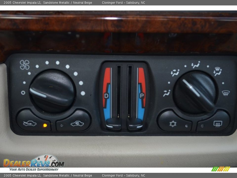 2005 Chevrolet Impala LS Sandstone Metallic / Neutral Beige Photo #27
