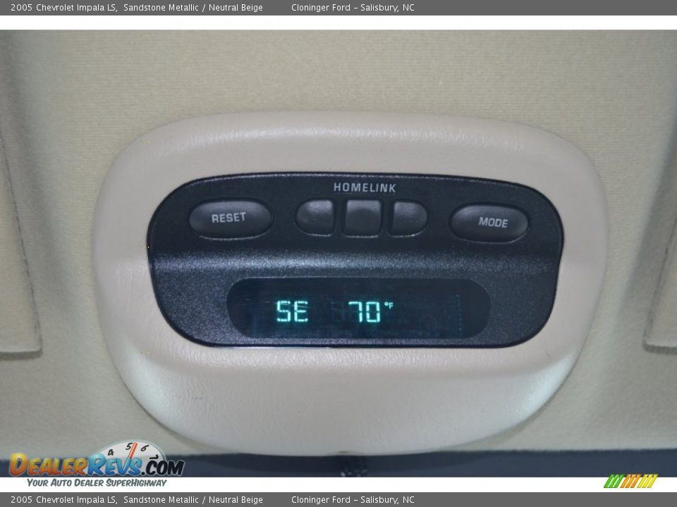 2005 Chevrolet Impala LS Sandstone Metallic / Neutral Beige Photo #29