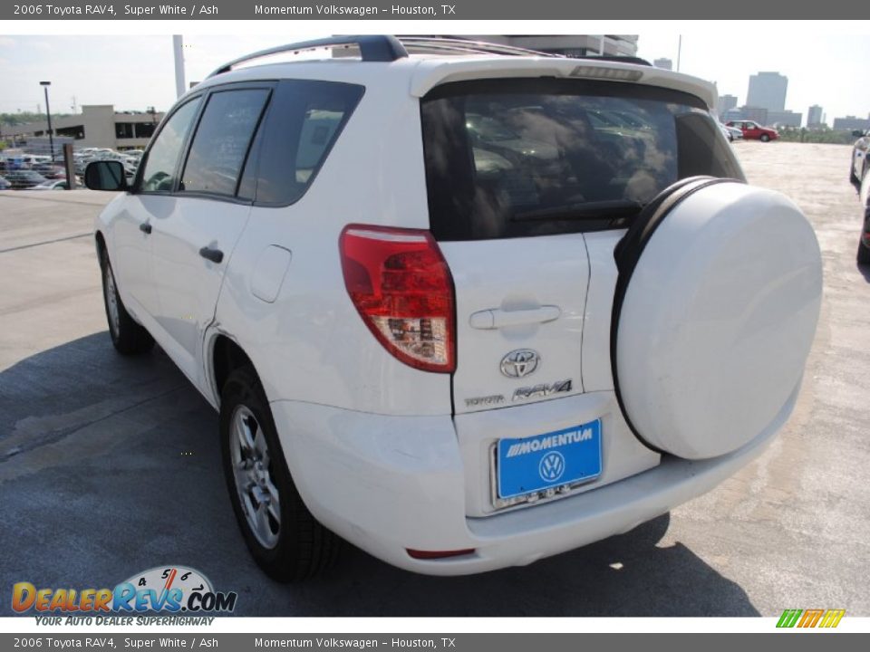 2006 Toyota RAV4 Super White / Ash Photo #5
