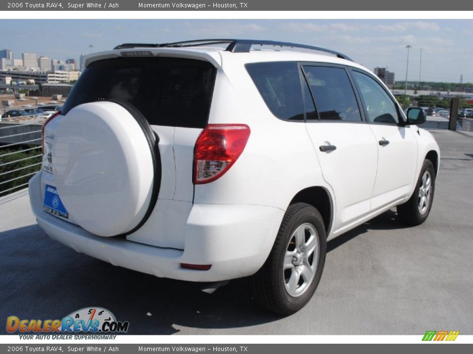 2006 Toyota RAV4 Super White / Ash Photo #7