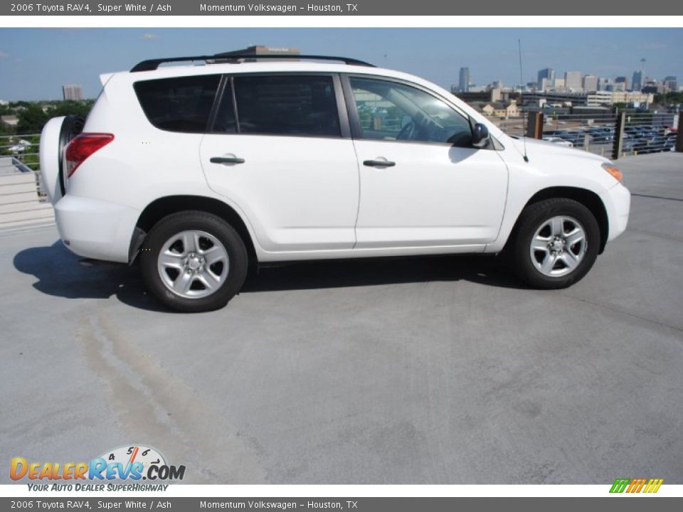 2006 Toyota RAV4 Super White / Ash Photo #8