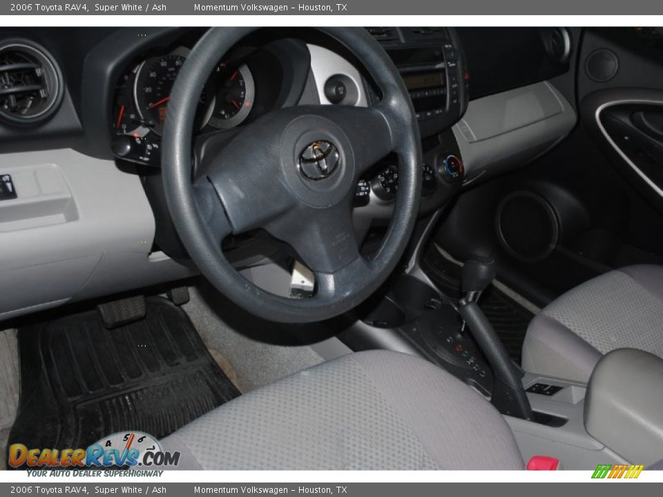 2006 Toyota RAV4 Super White / Ash Photo #10