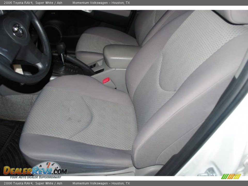 2006 Toyota RAV4 Super White / Ash Photo #11