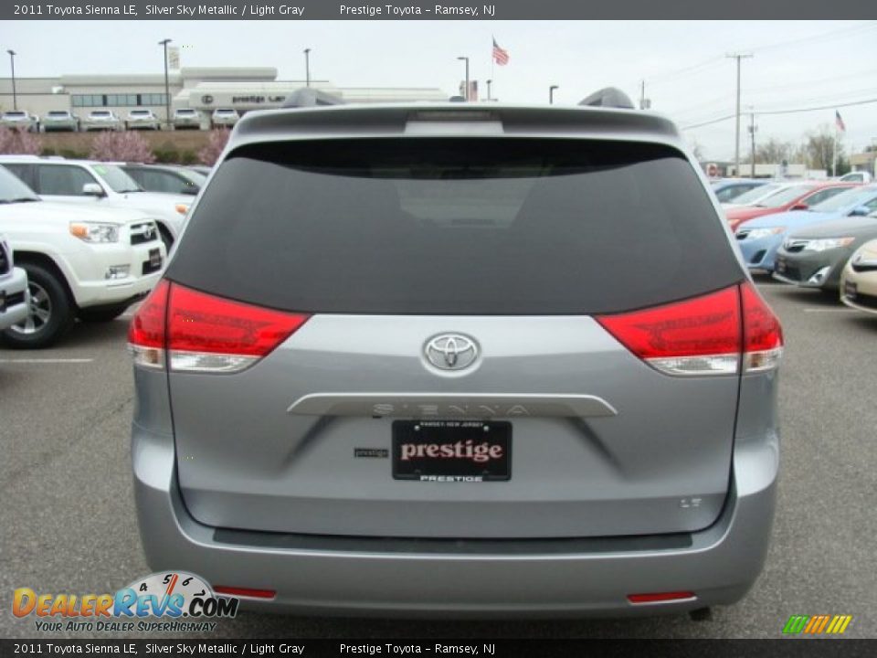 2011 Toyota Sienna LE Silver Sky Metallic / Light Gray Photo #5