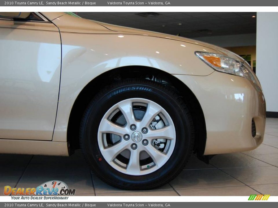 2010 Toyota Camry LE Sandy Beach Metallic / Bisque Photo #7
