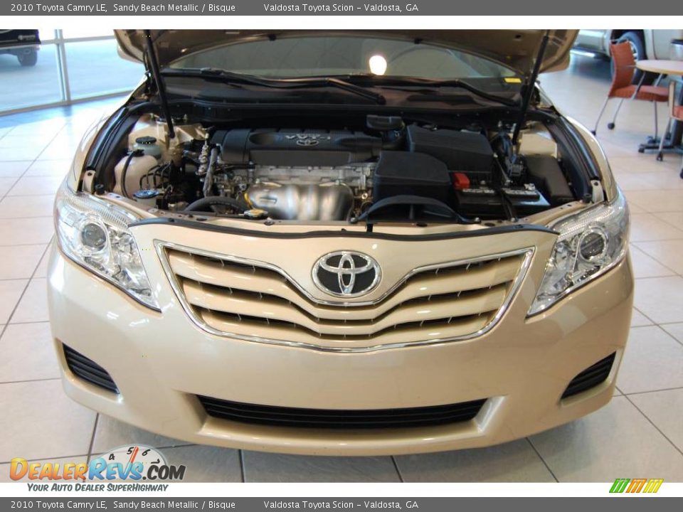 2010 Toyota Camry LE Sandy Beach Metallic / Bisque Photo #8