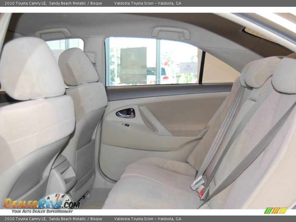 2010 Toyota Camry LE Sandy Beach Metallic / Bisque Photo #17