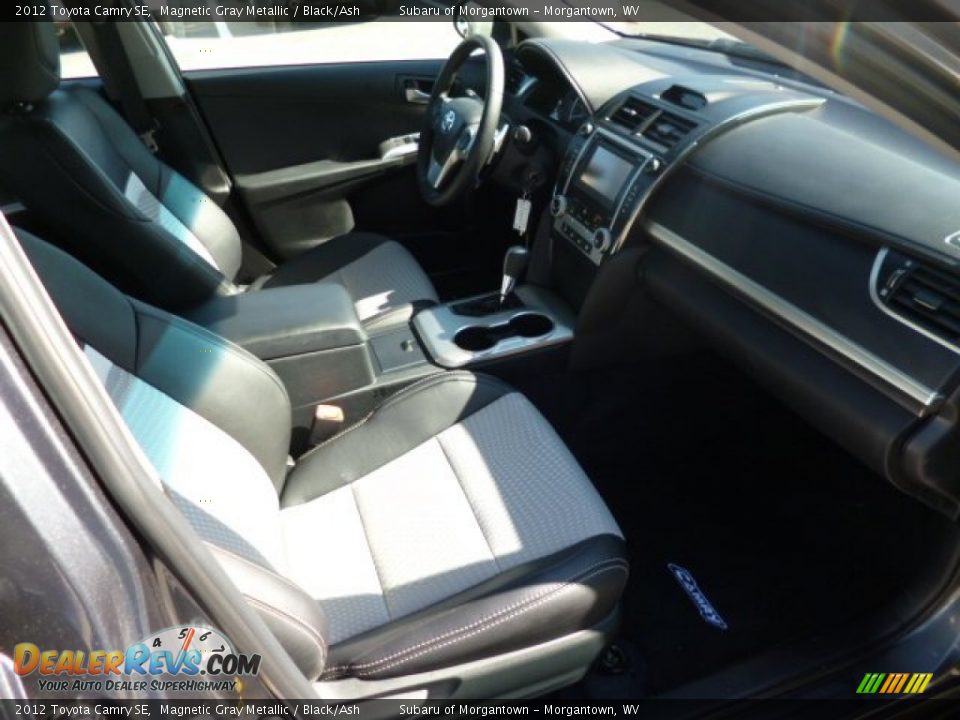 2012 Toyota Camry SE Magnetic Gray Metallic / Black/Ash Photo #4