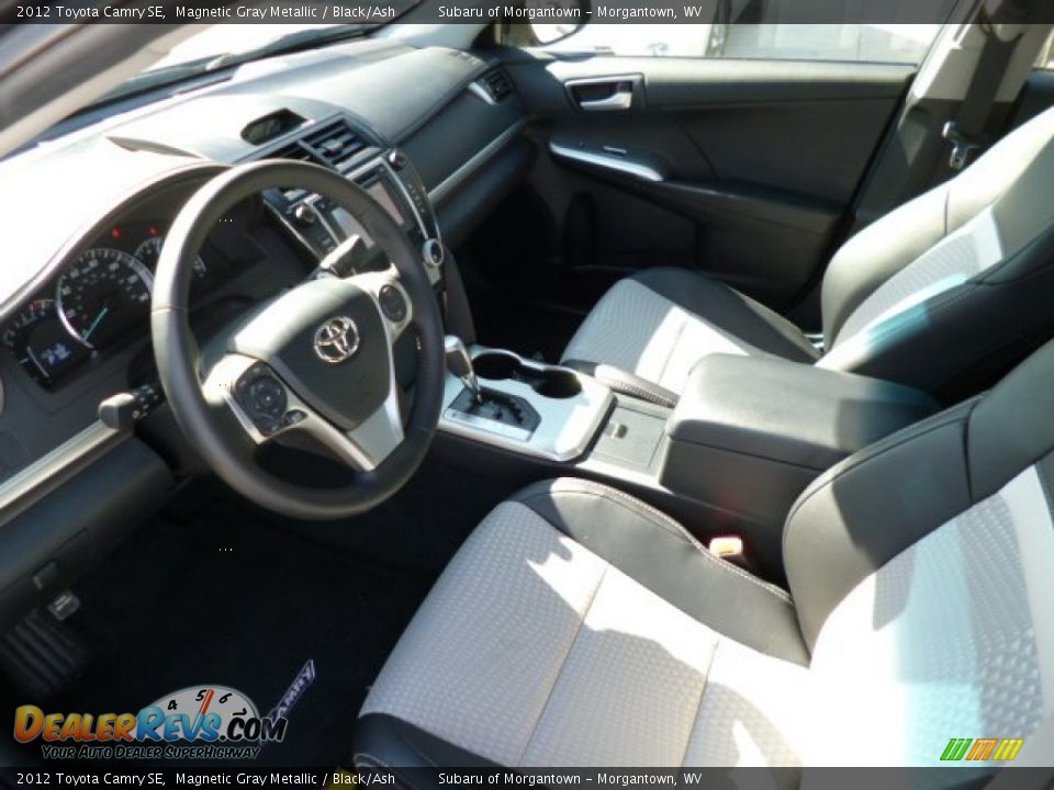 2012 Toyota Camry SE Magnetic Gray Metallic / Black/Ash Photo #16