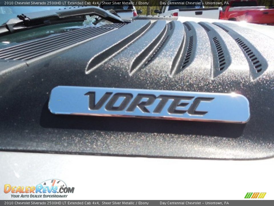 2010 Chevrolet Silverado 2500HD LT Extended Cab 4x4 Sheer Silver Metallic / Ebony Photo #10