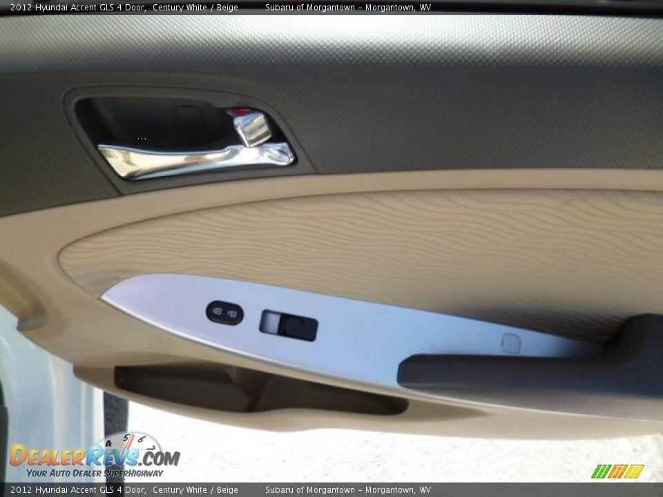 2012 Hyundai Accent GLS 4 Door Century White / Beige Photo #14