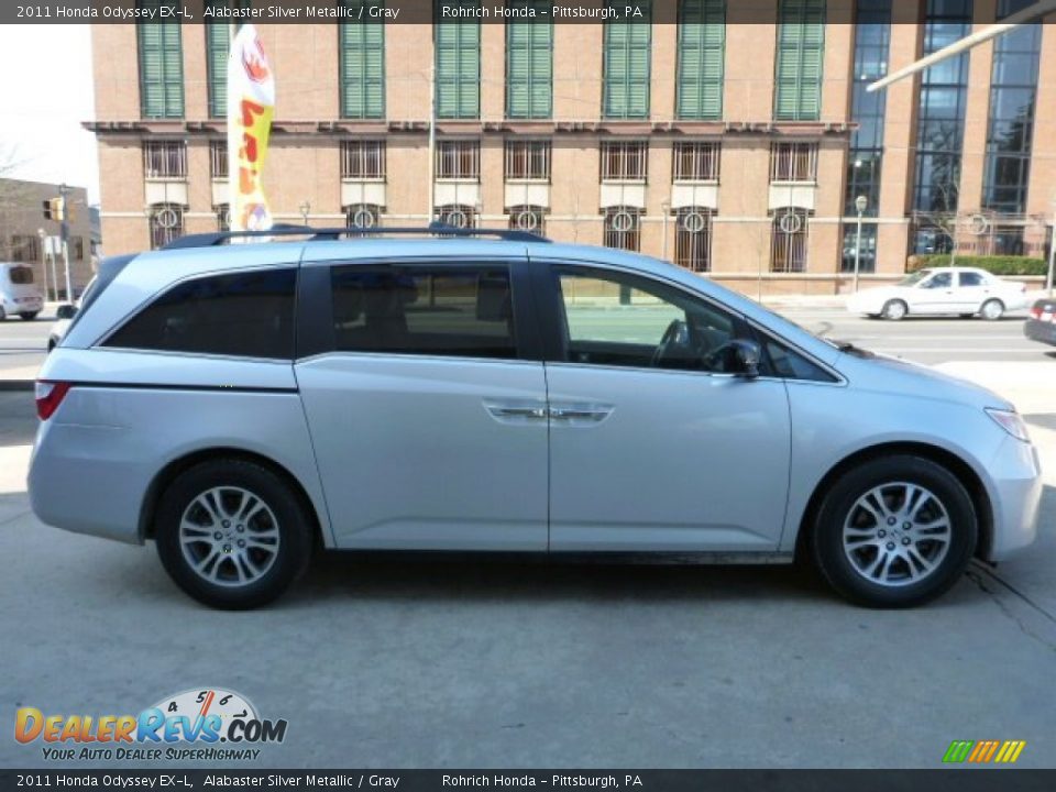 2011 Honda Odyssey EX-L Alabaster Silver Metallic / Gray Photo #17