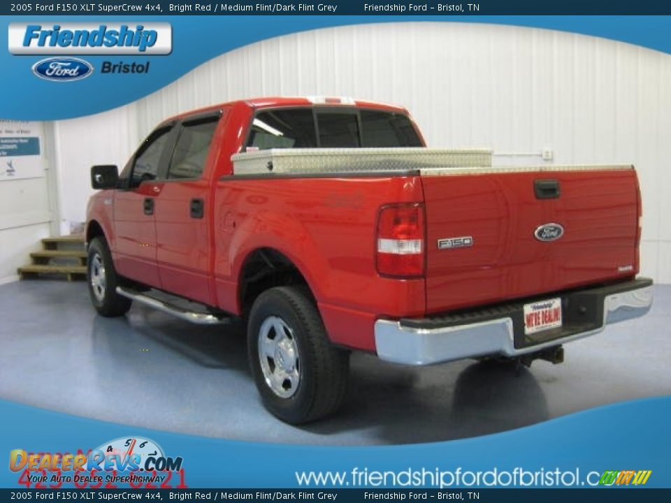 2005 Ford F150 XLT SuperCrew 4x4 Bright Red / Medium Flint/Dark Flint Grey Photo #7