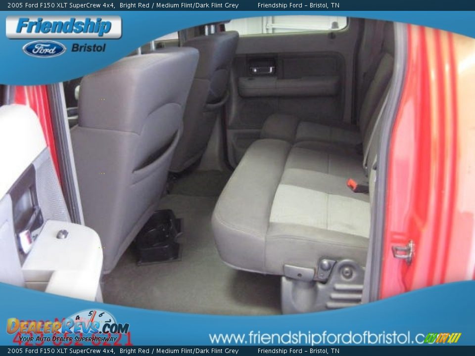 2005 Ford F150 XLT SuperCrew 4x4 Bright Red / Medium Flint/Dark Flint Grey Photo #11