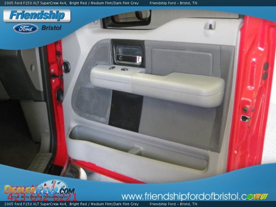 2005 Ford F150 XLT SuperCrew 4x4 Bright Red / Medium Flint/Dark Flint Grey Photo #16