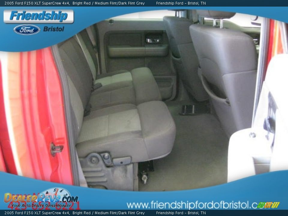 2005 Ford F150 XLT SuperCrew 4x4 Bright Red / Medium Flint/Dark Flint Grey Photo #17