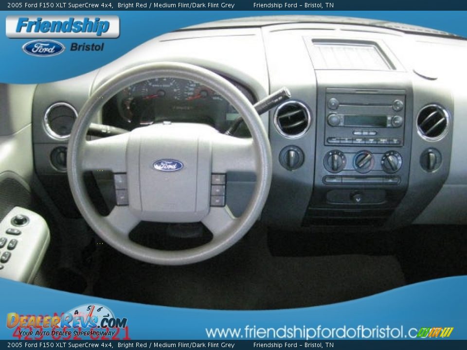 2005 Ford F150 XLT SuperCrew 4x4 Bright Red / Medium Flint/Dark Flint Grey Photo #19