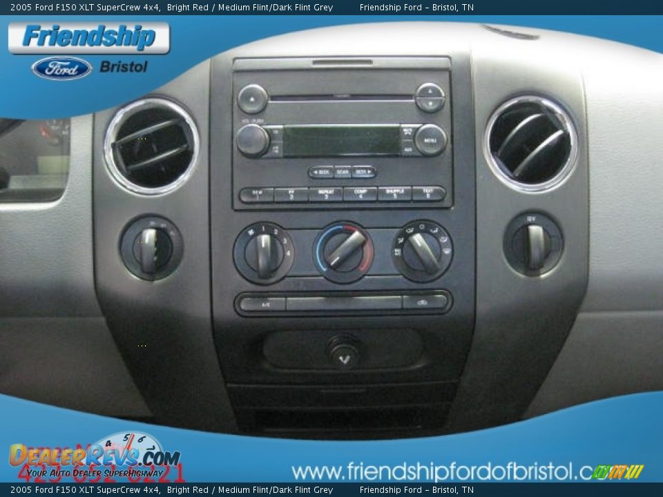 2005 Ford F150 XLT SuperCrew 4x4 Bright Red / Medium Flint/Dark Flint Grey Photo #20
