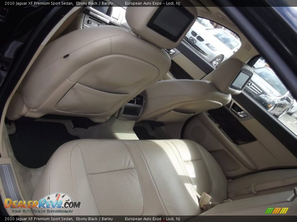 2010 Jaguar XF Premium Sport Sedan Ebony Black / Barley Photo #10