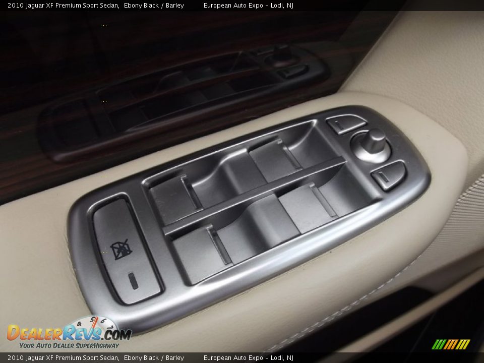 2010 Jaguar XF Premium Sport Sedan Ebony Black / Barley Photo #28