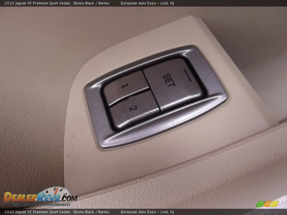 2010 Jaguar XF Premium Sport Sedan Ebony Black / Barley Photo #29