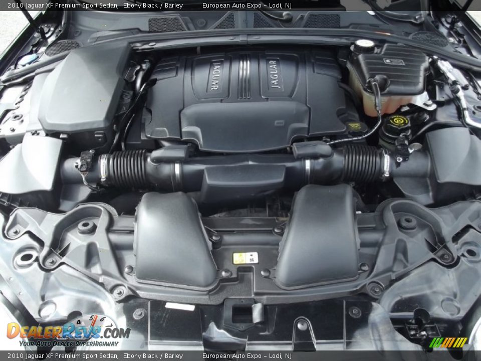 2010 Jaguar XF Premium Sport Sedan Ebony Black / Barley Photo #32