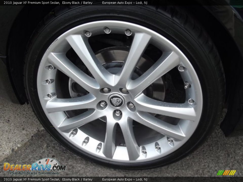 2010 Jaguar XF Premium Sport Sedan Ebony Black / Barley Photo #35