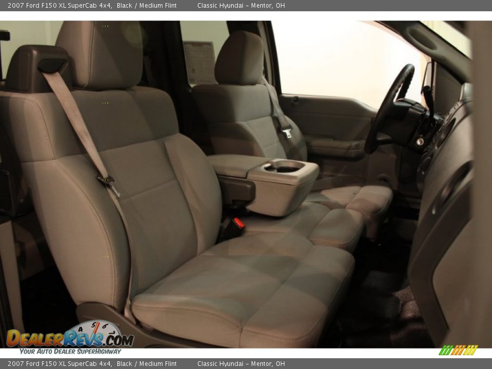 2007 Ford F150 XL SuperCab 4x4 Black / Medium Flint Photo #10