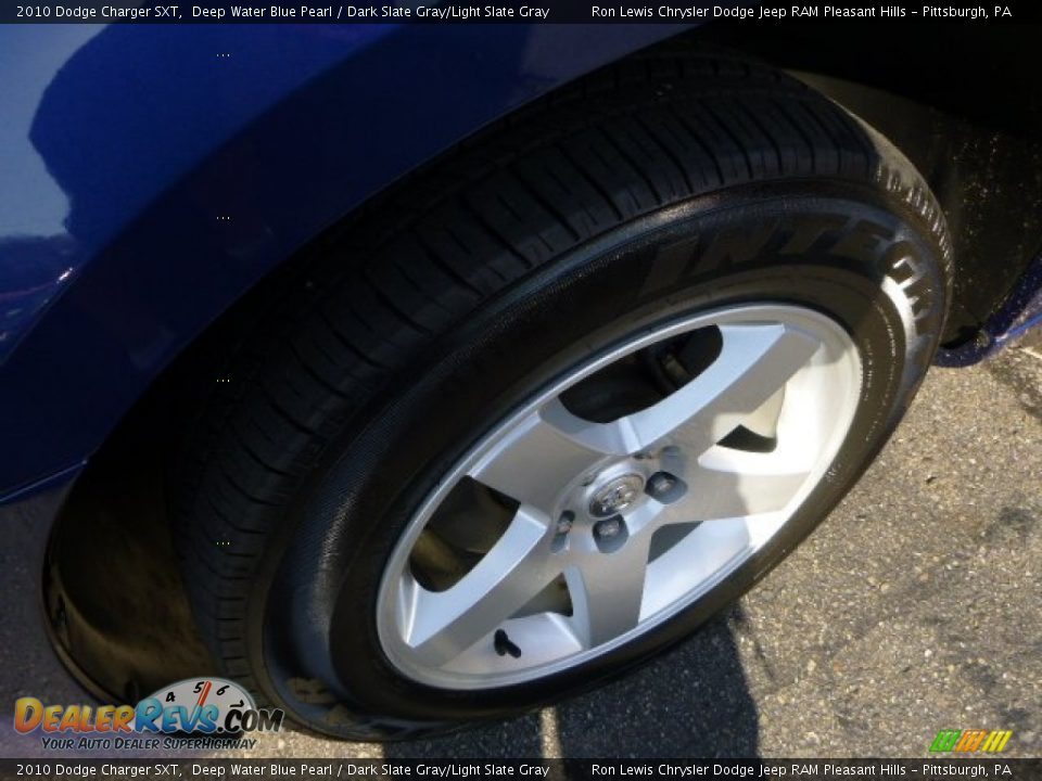 2010 Dodge Charger SXT Deep Water Blue Pearl / Dark Slate Gray/Light Slate Gray Photo #9