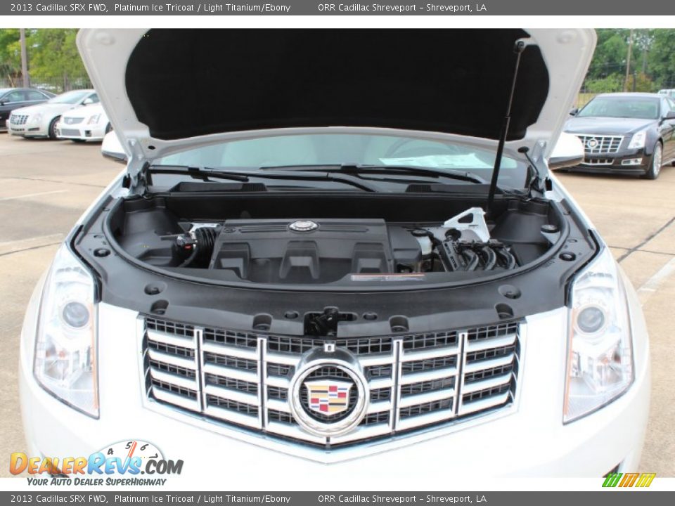 2013 Cadillac SRX FWD Platinum Ice Tricoat / Light Titanium/Ebony Photo #10