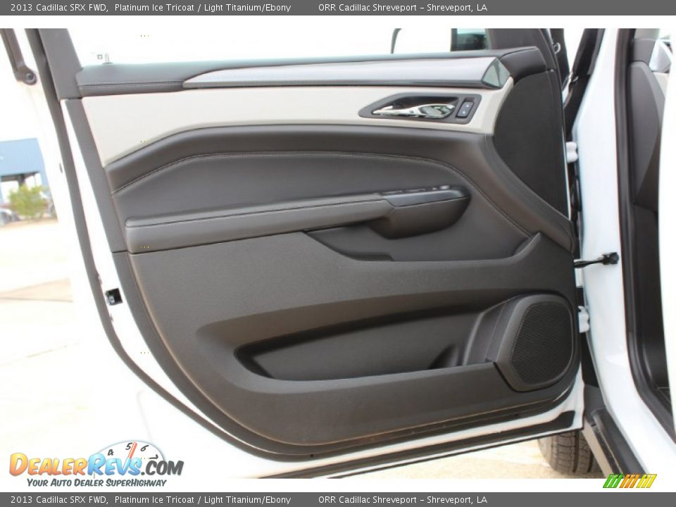 2013 Cadillac SRX FWD Platinum Ice Tricoat / Light Titanium/Ebony Photo #15