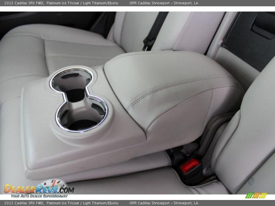 2013 Cadillac SRX FWD Platinum Ice Tricoat / Light Titanium/Ebony Photo #32