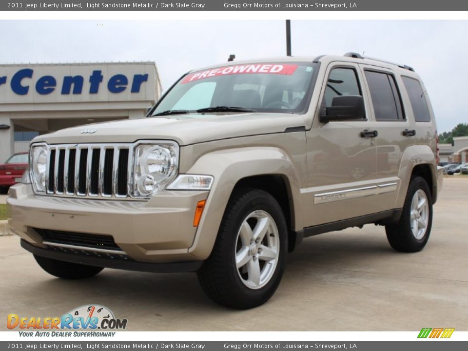 2011 Jeep Liberty Limited Light Sandstone Metallic / Dark Slate Gray Photo #2