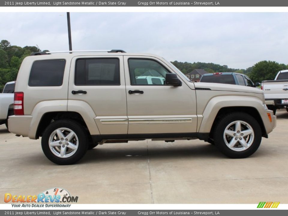 2011 Jeep Liberty Limited Light Sandstone Metallic / Dark Slate Gray Photo #6