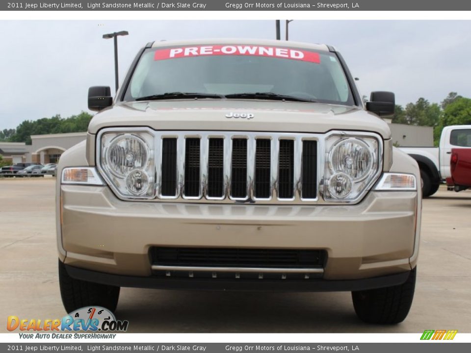 2011 Jeep Liberty Limited Light Sandstone Metallic / Dark Slate Gray Photo #7