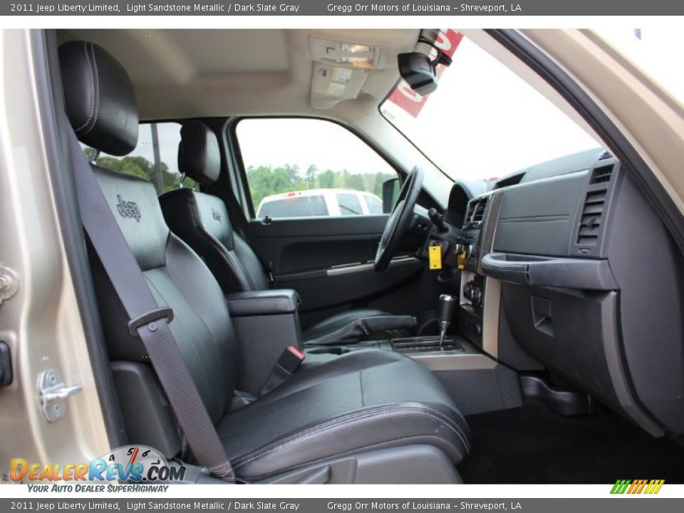 2011 Jeep Liberty Limited Light Sandstone Metallic / Dark Slate Gray Photo #18