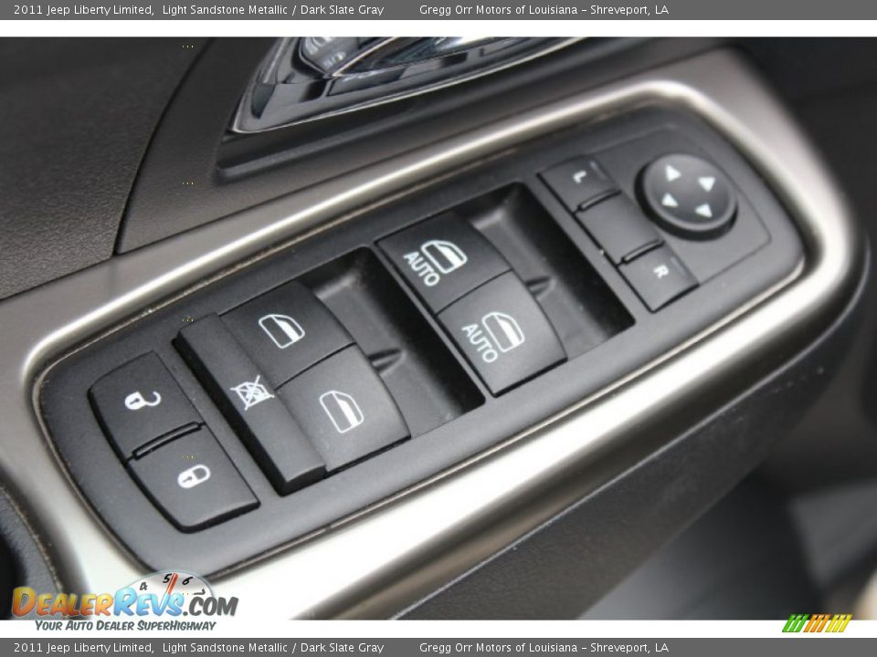 2011 Jeep Liberty Limited Light Sandstone Metallic / Dark Slate Gray Photo #27
