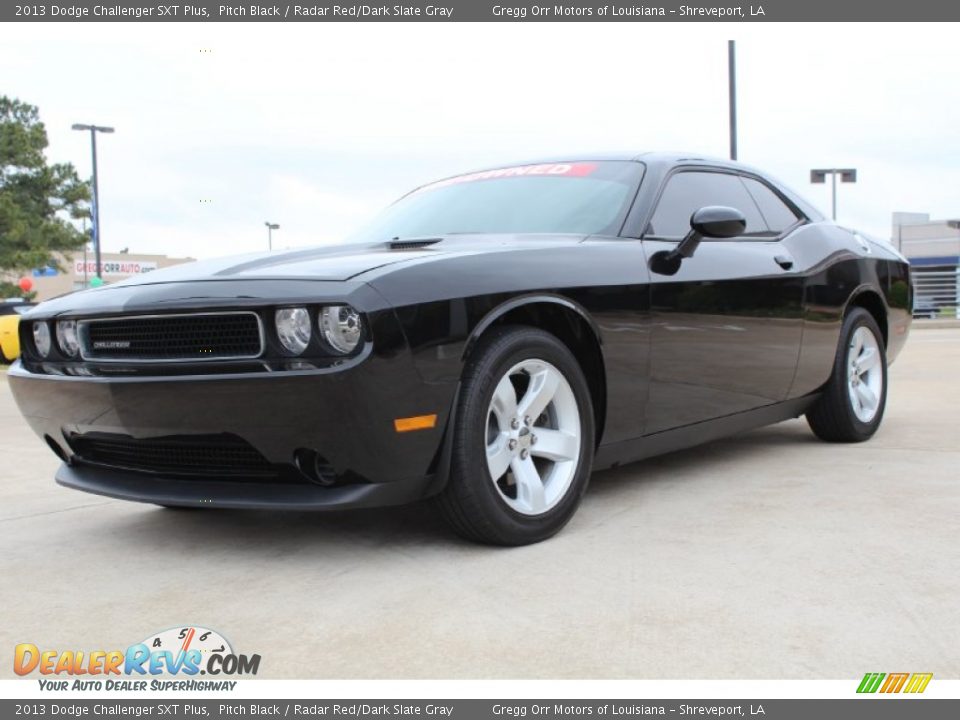 Front 3/4 View of 2013 Dodge Challenger SXT Plus Photo #2