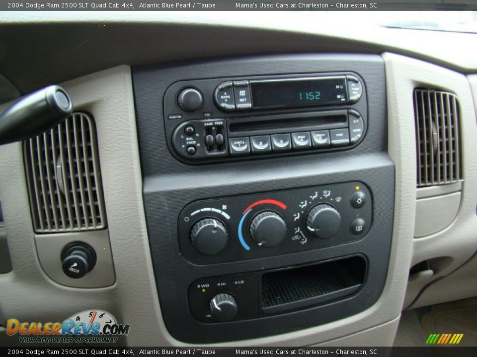 2004 Dodge Ram 2500 SLT Quad Cab 4x4 Atlantic Blue Pearl / Taupe Photo #16