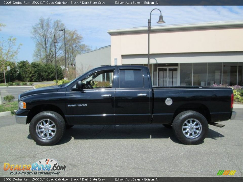 2005 Dodge Ram 1500 SLT Quad Cab 4x4 Black / Dark Slate Gray Photo #3
