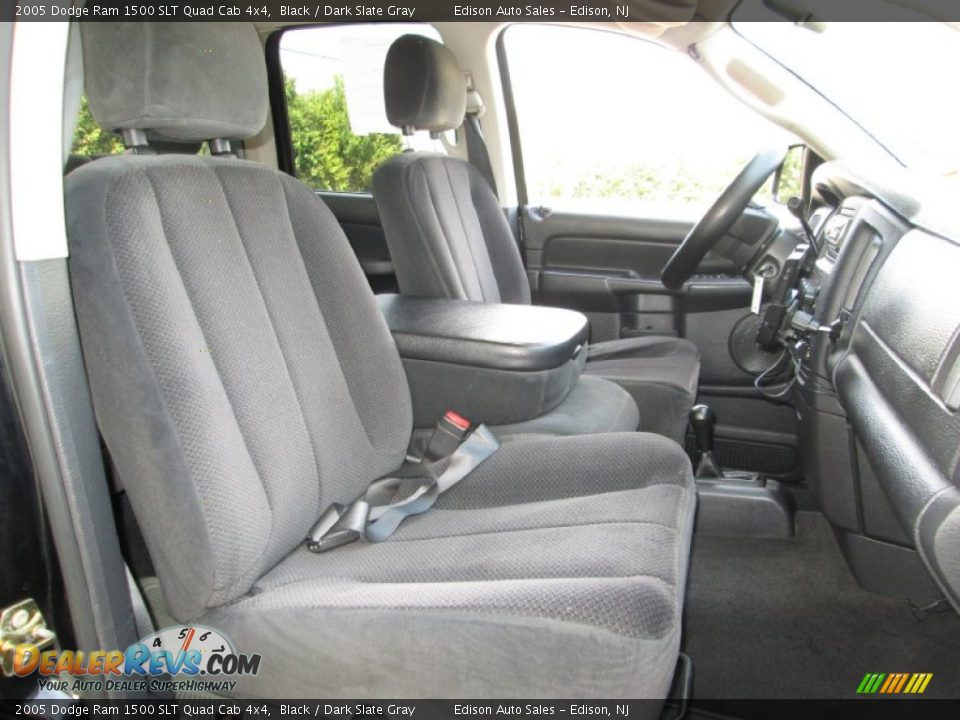 2005 Dodge Ram 1500 SLT Quad Cab 4x4 Black / Dark Slate Gray Photo #15