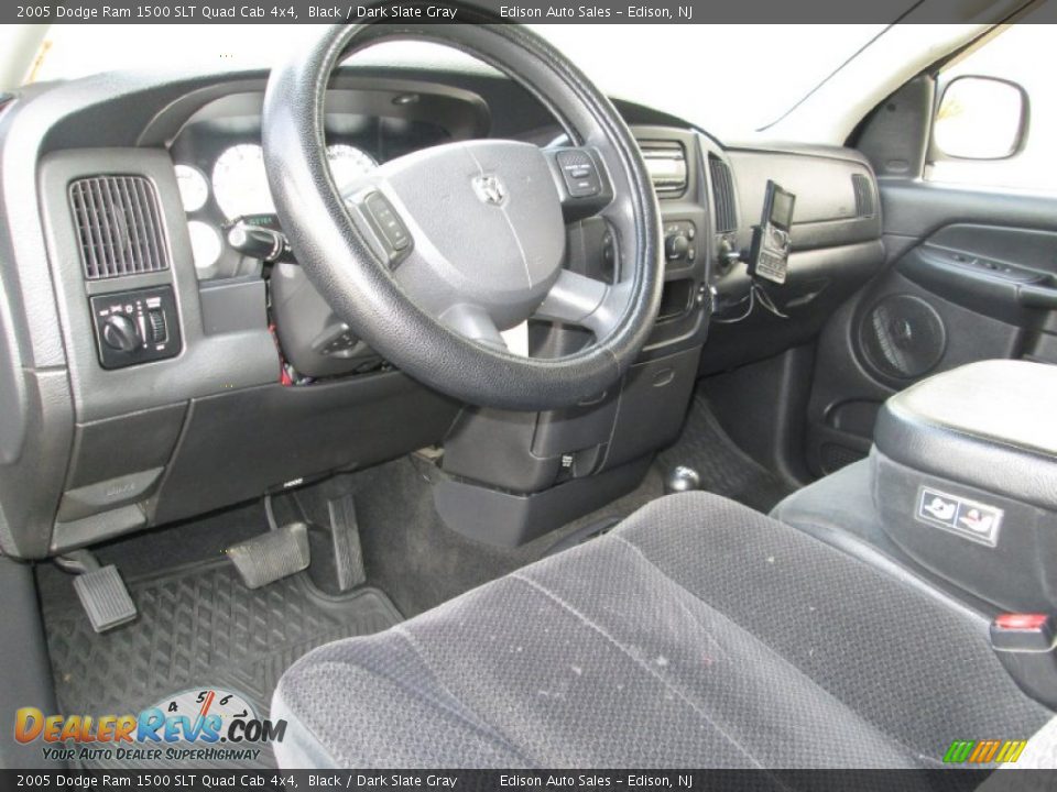 2005 Dodge Ram 1500 SLT Quad Cab 4x4 Black / Dark Slate Gray Photo #16