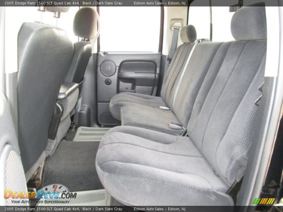 2005 Dodge Ram 1500 SLT Quad Cab 4x4 Black / Dark Slate Gray Photo #18
